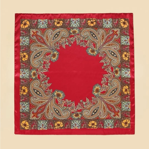 Bandana - Picture 3 of 5